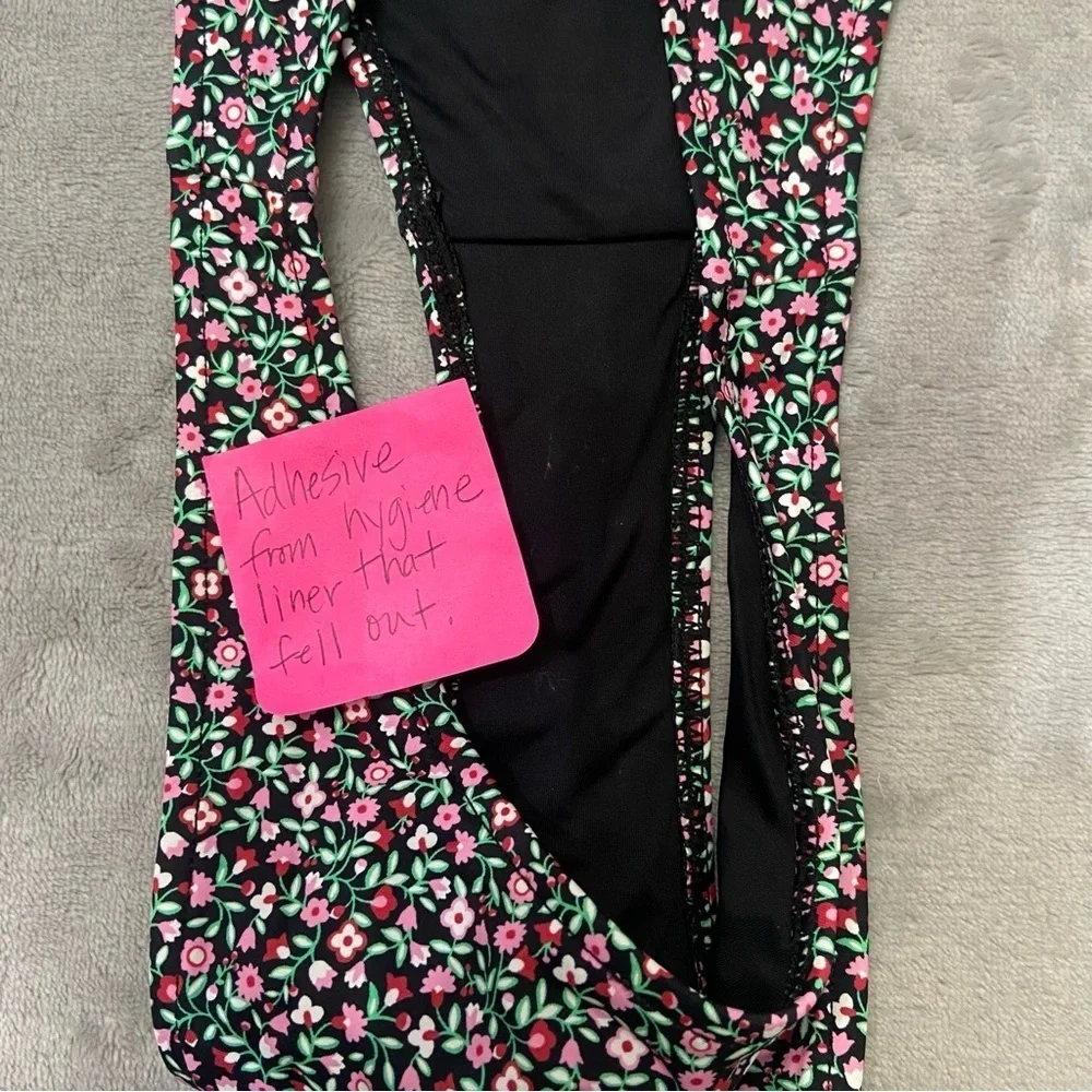 New! Frankie’s Bikinis Dove Classic Bikini Bottom black floral 10693